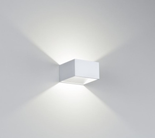 Immagine di Applique Squadrata Per Interni Kubie Bianco Led 6w 3000k Biemissione Isyluce 919