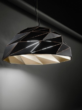 Immagine di Sospensione Paralume Sfaccettato Taglio Laser 3xE27 Nero e Oro Tilt Perenz