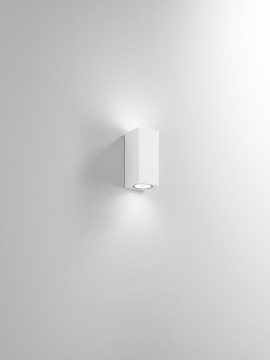 Immagine di Applique Parallelepipedo Da Esterno Bianca Biemissione GU10 Monolite IP65 Perenz