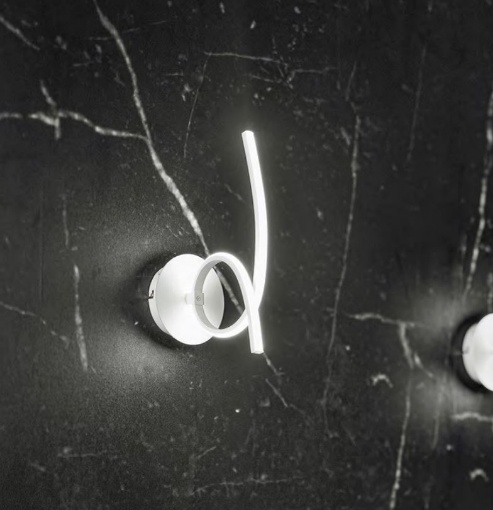 Immagine di Applique Moderna Curva Bianca Led 15w Tosca P1 Gea Luce