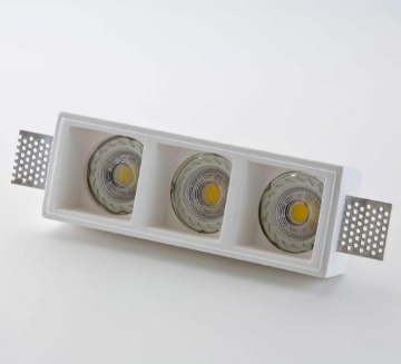Immagine di Faretto Di Gesso Bianco Portafaretto 3 Luci GU10 Da Incasso Per Controsoffitto Isyluce 819