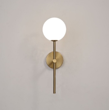 Immagine di Applique Doris Oro Antico Con Sfera Bianca IP44 ACB
