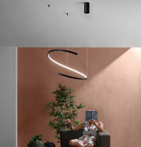 Immagine di Lampadario Nero Moderno Serpente Led CCT Luce Selezionabile