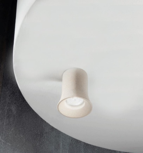 Immagine di Faretto Spot Da Soffitto Svasato Cemento Bianco Rock Ondaluce