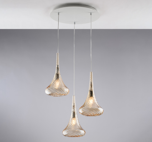 Immagine di Lampada a Sospensione Rotonda 3 Paralumi Vetro Ambra Nemesi Ø50 cm Bonetti