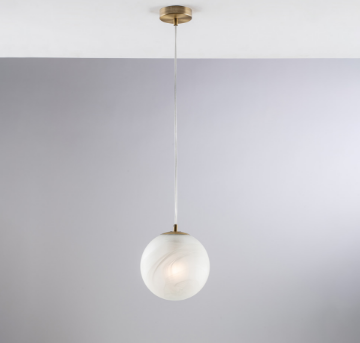 Immagine di Lampada a Sospensione Oro Bronzato Sfera Luminosa in Vetro Bianco per Penisola Olaf Ø20 cm Bonetti