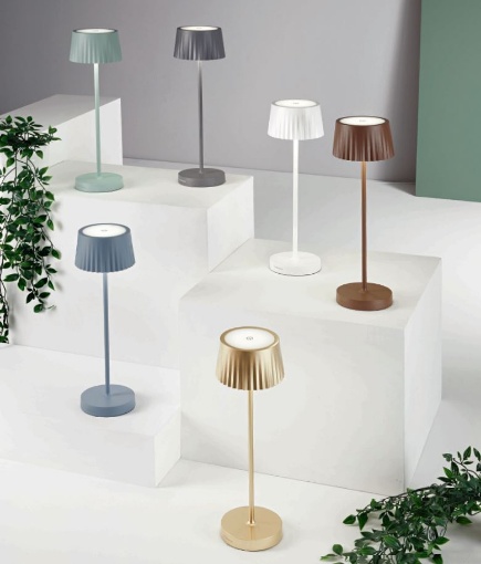 Immagine di Lampada Senza Fili Led Ricaricabile IP54 Per Tavolino Ristorante Macao Ondaluce