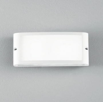 Immagine di Applique Esterno Luce 3 Direzioni Led CCT Bianco IP54 Dubai Intec Light