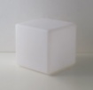 Immagine di Lampada Cubo Galleggiante Da Giardino 30 cm Led RGBW Ricarica Solare IP65 Telecomando