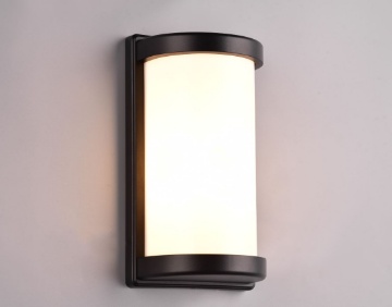 Immagine di Applique Rettangolo Alluminio Nero e Diffusore Bianco 1xE27 Puelo IP44 Trio Lighting 