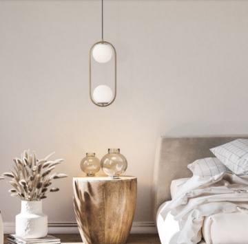 Immagine di Sospensione Oro Per Comodini Camera Da Letto 2 Sfere Vetro Bianco Niva Smarter