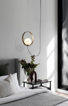 Immagine di Sospensione Spostabile Oro Sfera Vetro Per Comodino Led 5w CCT Halo ACB