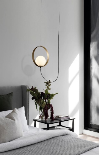 Immagine di Sospensione Spostabile Oro Sfera Vetro Per Comodino Led 5w CCT Halo ACB