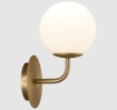 Immagine di Applique Oro Per Comodino Con Sfera Vetro Bianco Parma IP44 ACB