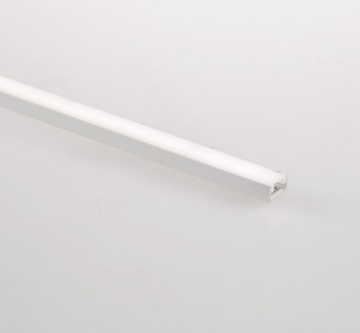 Immagine di Profilo Alluminio Bianco Per Strip Led Fissaggio Superfici Linea 2 Metri Intec Light