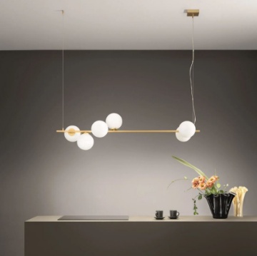 Immagine di Lampadario Binario Oro Con Sfere Vetro Bianco Per Tavolo Pranzo Enoire Fan