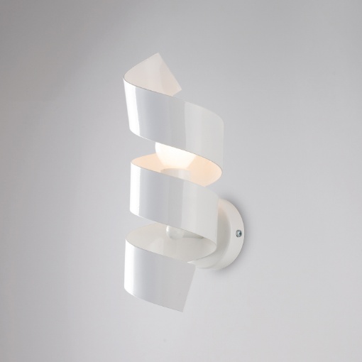 Immagine di Applique Moderna Ricciolo Bianco Per Camera Da Letto Helix Be Light