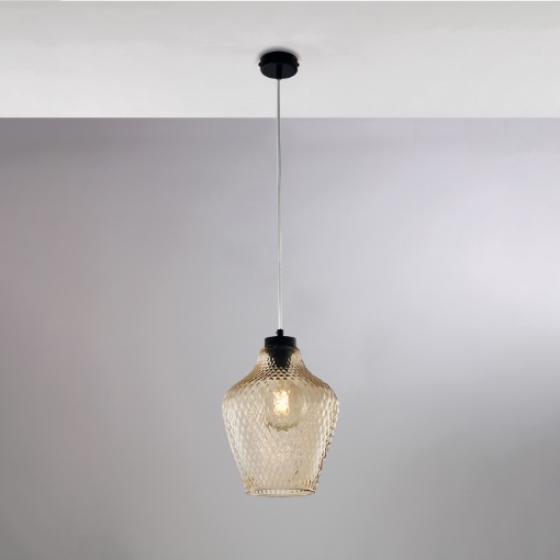Immagine di Sospensione Maya Nera Con Vetro Ambra a Rombi Be Light