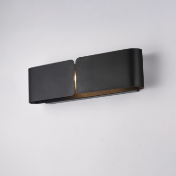 Immagine di Lampada da Parete Rettangolo Bi-Emissione Design Fascia Stondata Hug Nero Be Light