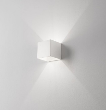 Immagine di Applique Cubo Ceramica Tinteggiabile Luce Sopra Sotto Kyvos Isyluce 621