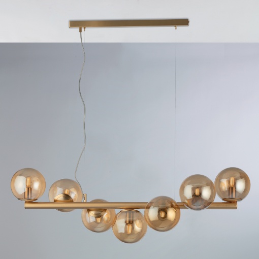Immagine di Lampadario Oro Con Sfere Ambra 7 Luci Per Tavolo Loop Leolux