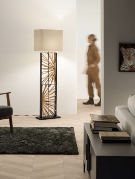 Immagine di Piantana Da Salotto Design Raggi Legno Naturale Ethereal Fan Europe