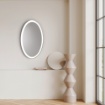 Immagine di Specchio Da Bagno Lifering-o Design Ovale Con Luce Led 3000k Vivida