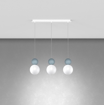 Immagine di Lampada A Sospensione In Linea Per Tavolo Con Sfere Colorate Cottage Top Light