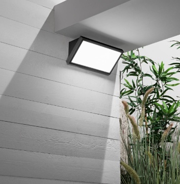 Immagine di Faro Da Esterno Inclinato Nero Rim Led 20w Colore Luce Selezionabile Intec