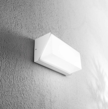 Immagine di Applique Squadrata Led CCT Per Esterni Luxon Bianco IP54 Intec Light