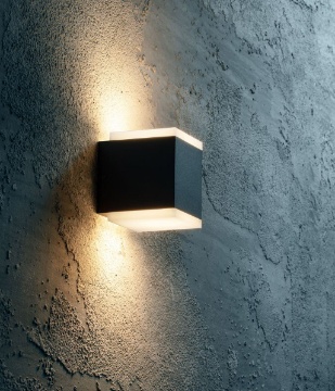 Immagine di Applique Da Esterno IP65 Cubo Led CCT Biemissione Antracite Gea