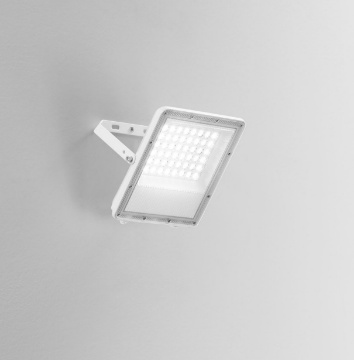 Immagine di Proiettore Faro Led CCT 50w 5000 Lumen Da Esterno IP65 Esus Intec