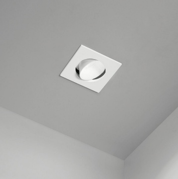 Immagine di Faretto Quadrato Da Incasso Orientabile Bianco 90mm Perenz
