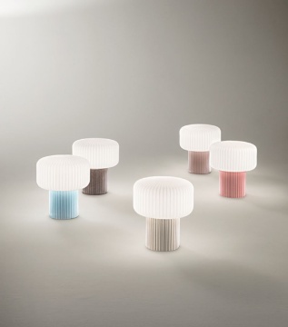 Immagine di Lumetto Comodino In Ceramica Colorata 19 cm Otty Perenz