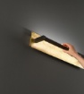 Immagine di Applique Decorativa Led Foglia Oro 63 cm Luce Orientabile CCT Perenz