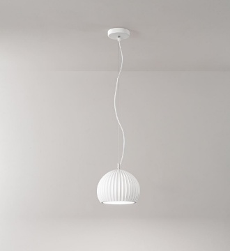Immagine di Sospensione Sfera Gesso Rigato Per Isola Cucina Minea Perenz