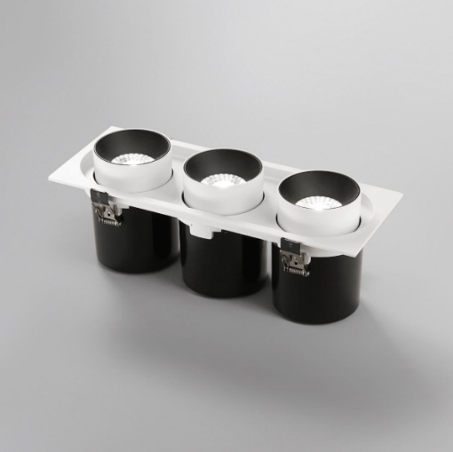 Immagine di Incasso Rettangolare Con 3 Faretti Led Cilindro Orientabili 45w CCT Ottica 24° Outsider Intec