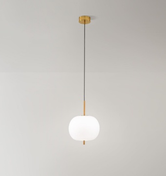 Immagine di Sospensione Oro con Boccia Vetro Bianco Soffiato Led Cirro Perenz