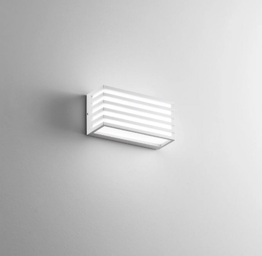 Immagine di Applique Squadrata Esterno Rigata IP54 Led CCT 12w