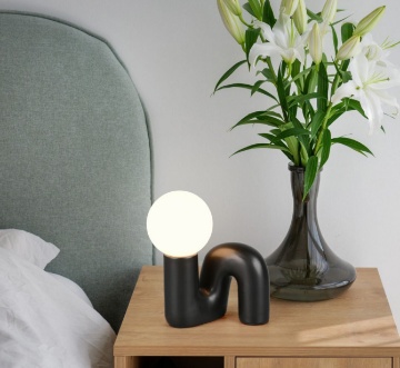 Immagine di Abat Jour Moderna in Ceramica Nera Con Sfera Vetro Quinn Trio