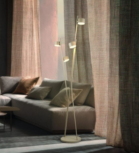 Immagine di Piantana Moderna Beige Con Faretti Ruotabili Coda Trio