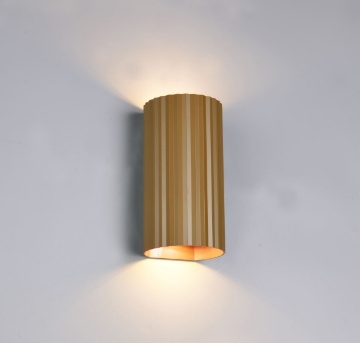 Immagine di Applique Rigata Cilindro Biemissione Marrone Soka 2xGU10 Trio