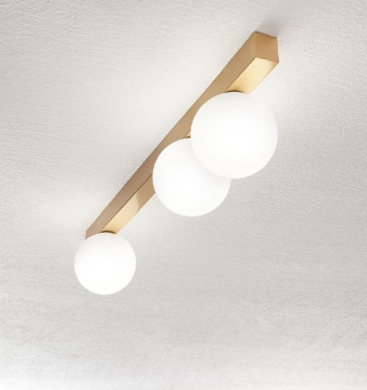 Immagine di Lampada Lineare da Soffitto Con Sfere Vetro Bianco Snooky Perenz