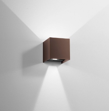 Immagine di Applique Cubotto Corten 10cm Led CCT Ottica Regolabile IP54