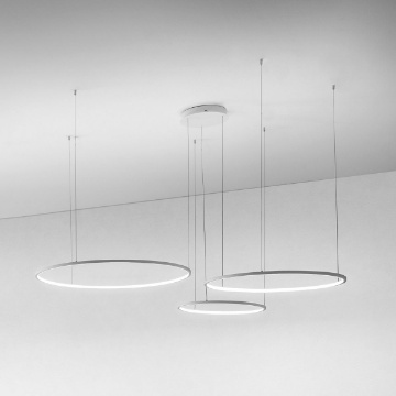 Immagine di Lampadario Bianco Decentrato Erika Tre Anelli Led Dimmerabile 3000k Gea