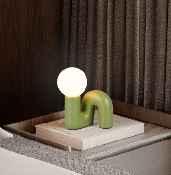 Immagine di Lumetto Comodino Ceramica Serpente Verde Sfera Vetro Quinn Trio