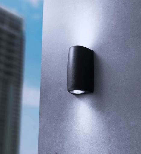 Immagine di Applique Aosta Nera Anti Corrosione Due Luci Top Light IP55