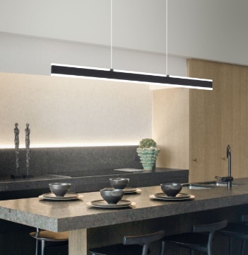 Immagine di Lampadario Lungo Kante Nero Led Biemissione 48w CCT Dimmer Per Tavolo Pranzo