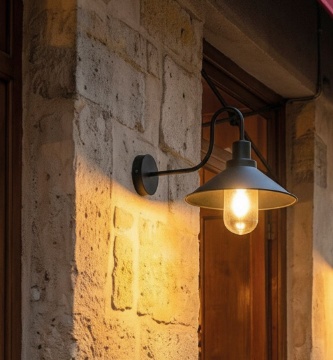 Immagine di Lanterna Nera Vintage Con Vetro Per Esterni IP65 Tours ACB