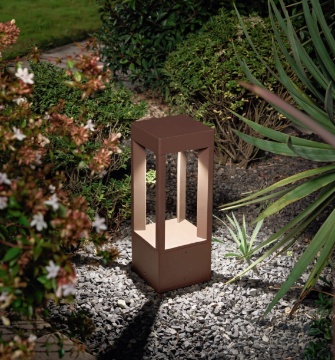 Immagine di Paletto Quadrato 40 cm Per Esterni IP54 lED 15W 3000K Varyo4 Isyluce